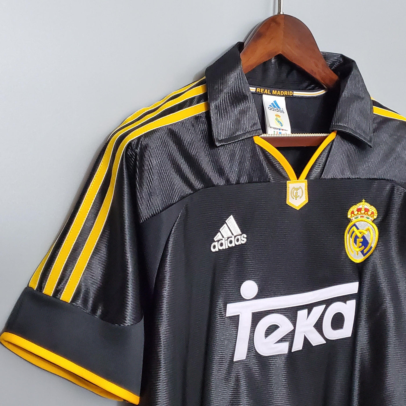 Real Madrid Retro Away Jersey 1999/00