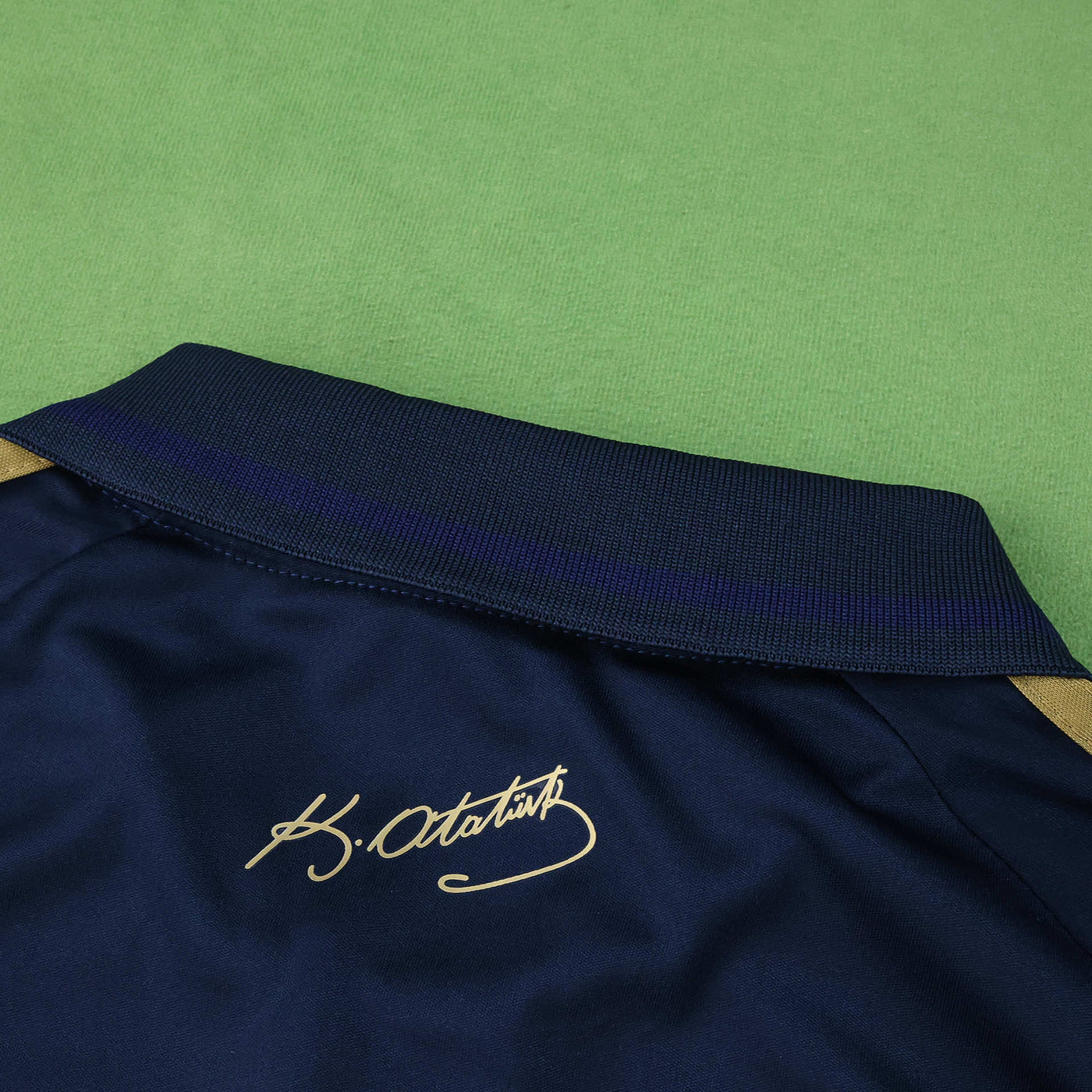 Fenerbahçe Home Jersey 2025/2026 - Version Player