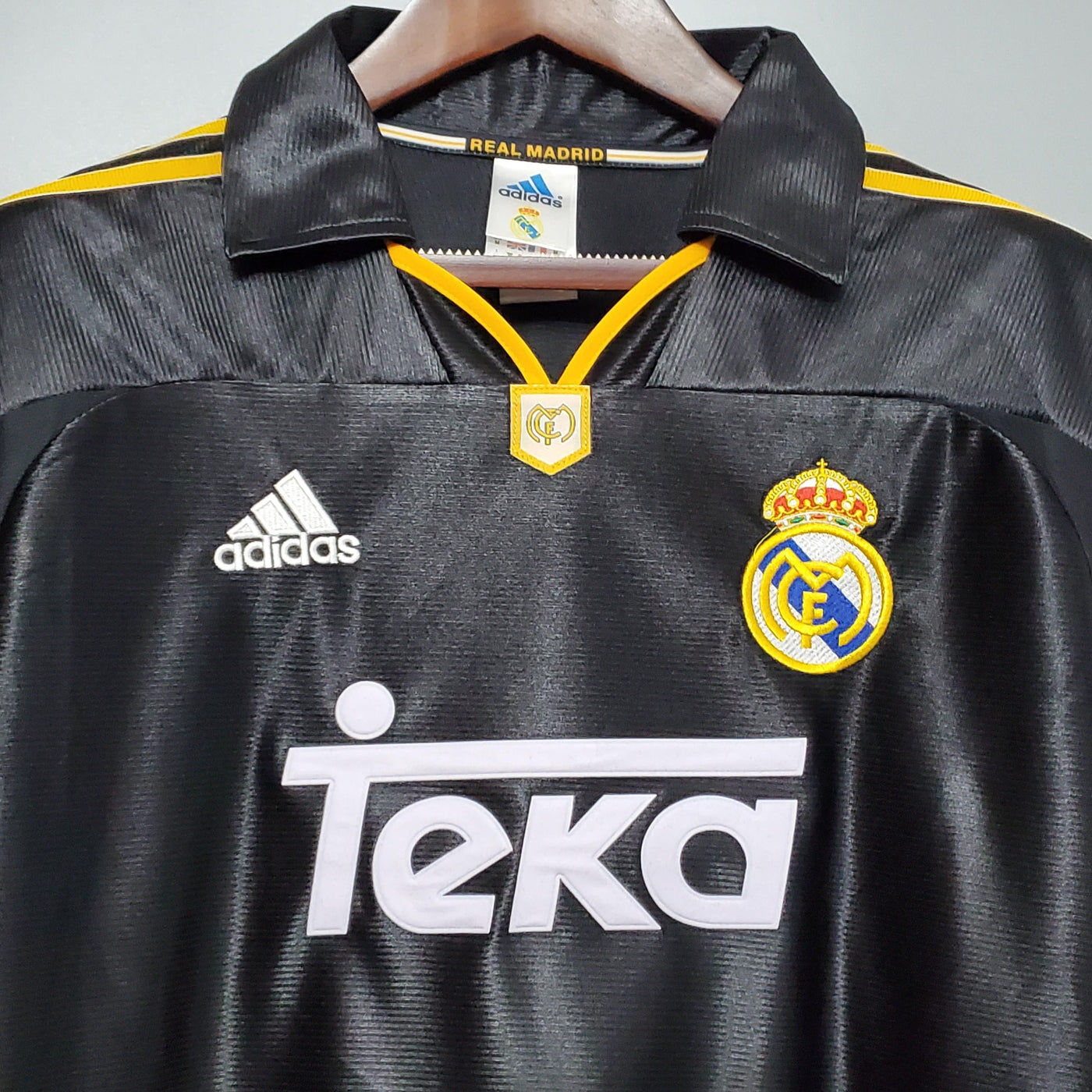 Real Madrid Retro Away Jersey 1999/00